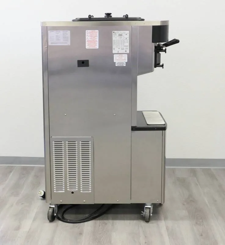 2012 Taylor C712 | Pressurized Soft Serve Machine | 3 Phase, Air Cooled