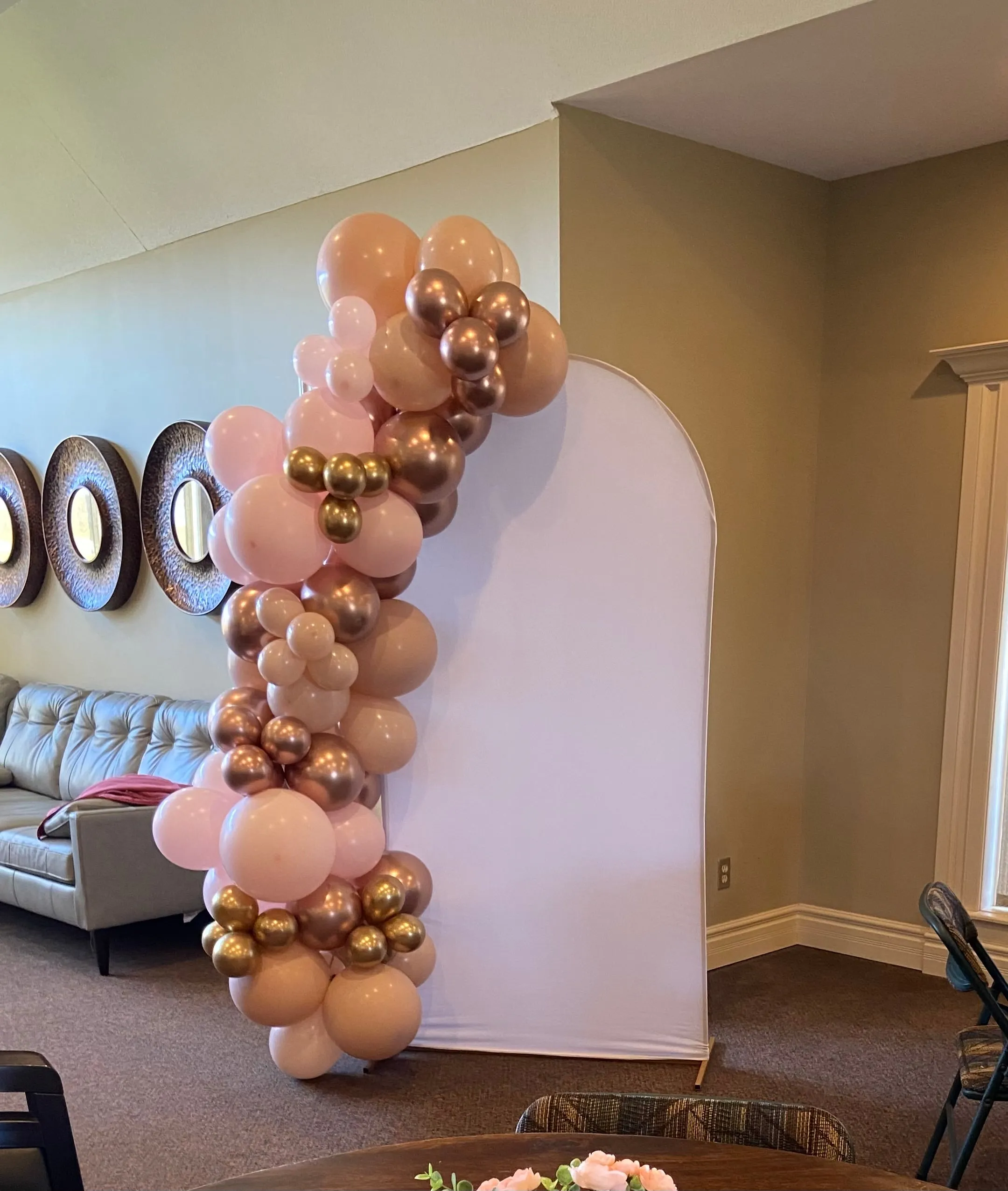 7’ Gold Arch Backdrop Stand Rental