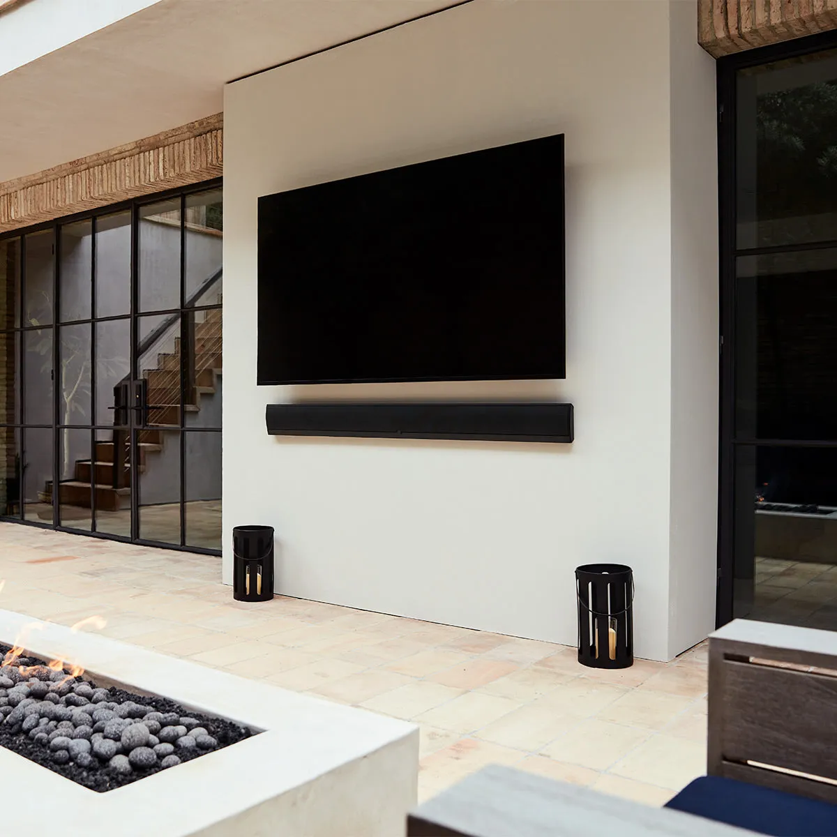 Definitive Technology Mythos 3C-75 Indoor/Outdoor On-Wall Passive Soundbar