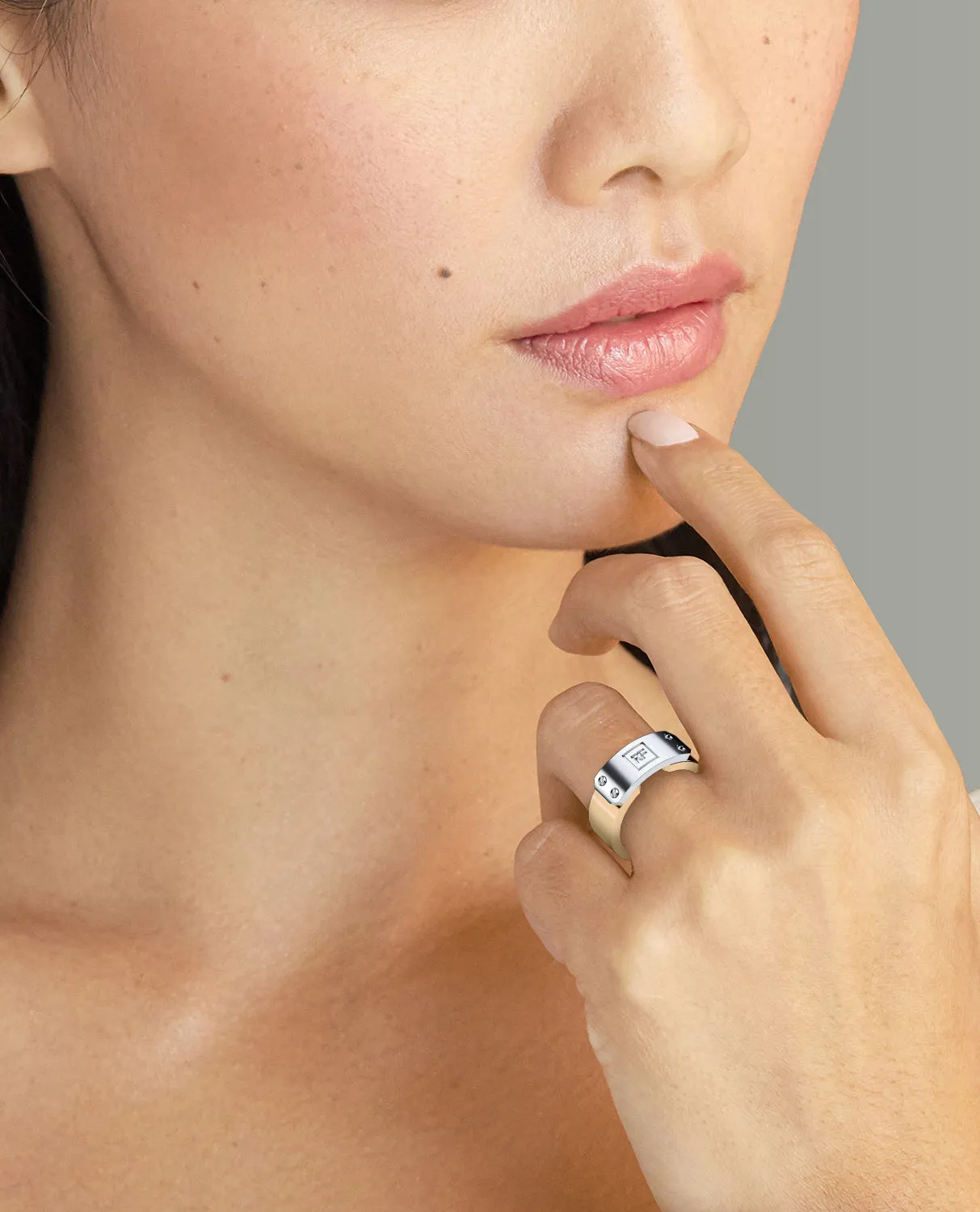 DONLIN Two-Tone Gold Initial Ring with Plate