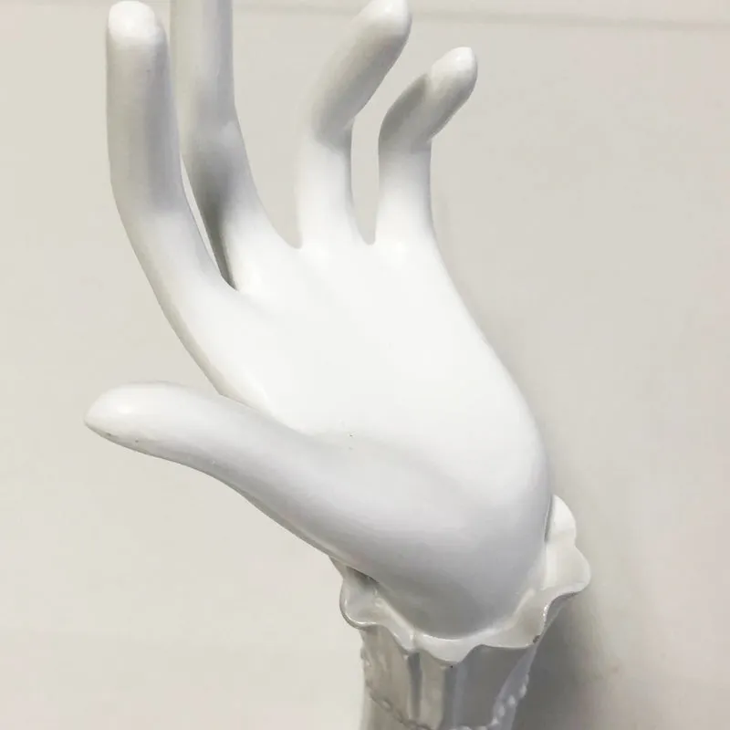 Hand Gwen