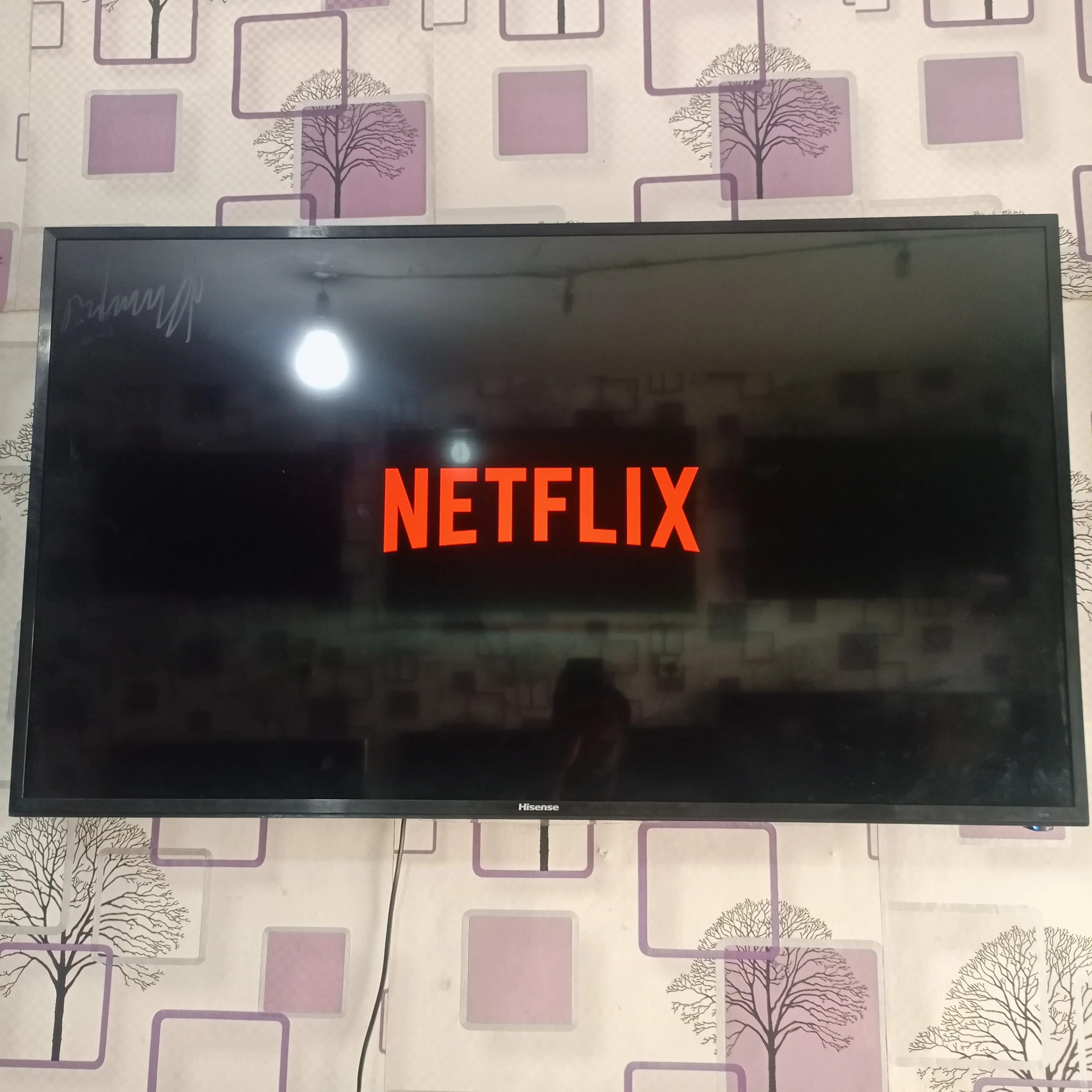 Foreign Used Hisense 49-inch VIDAA Smart 4K UHD LED TV with Built-in WiFi and Miracast