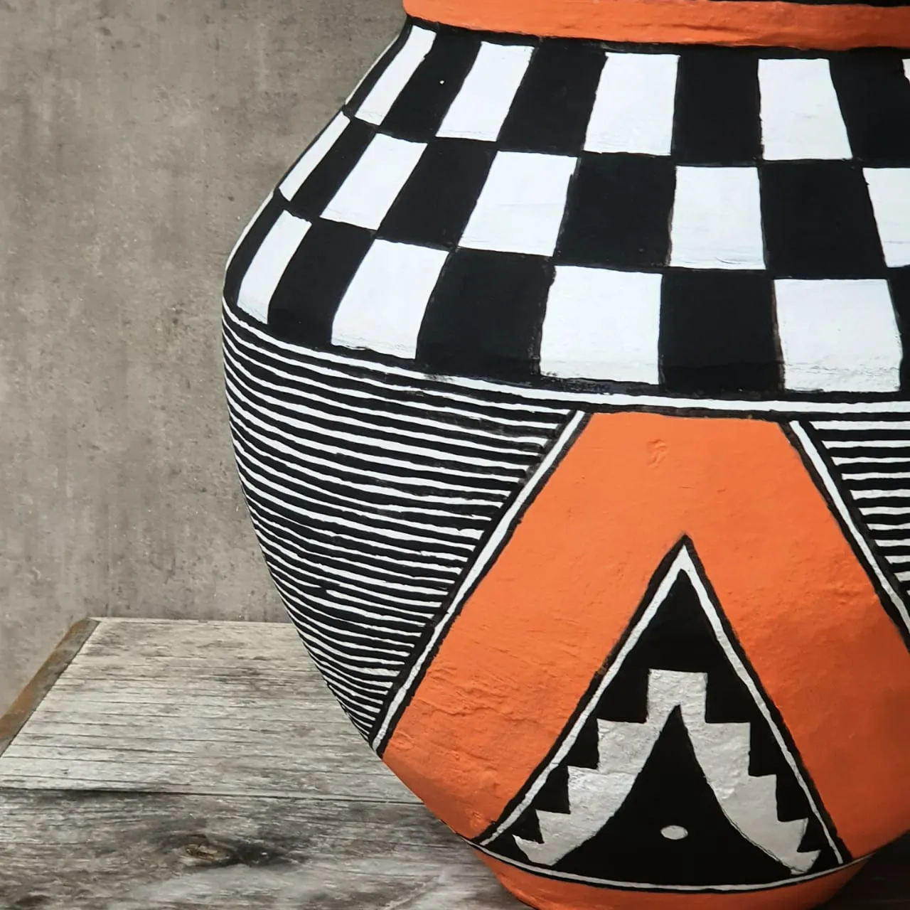 Large Tribal Pattern Terracotta Pot