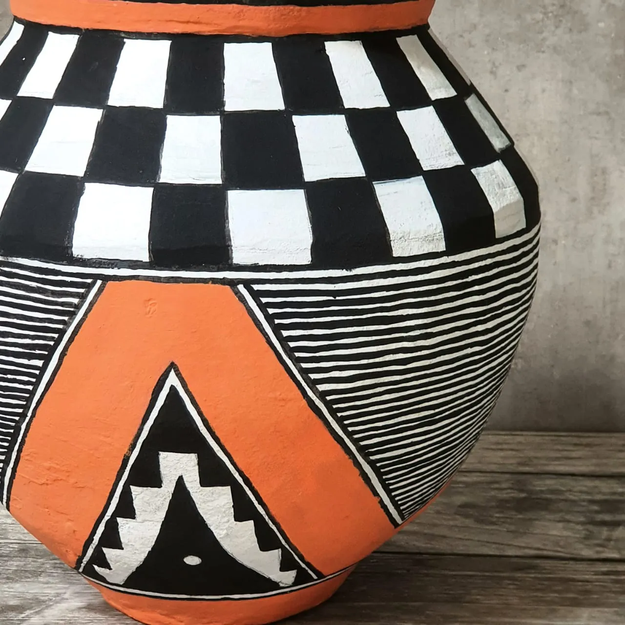 Large Tribal Pattern Terracotta Pot