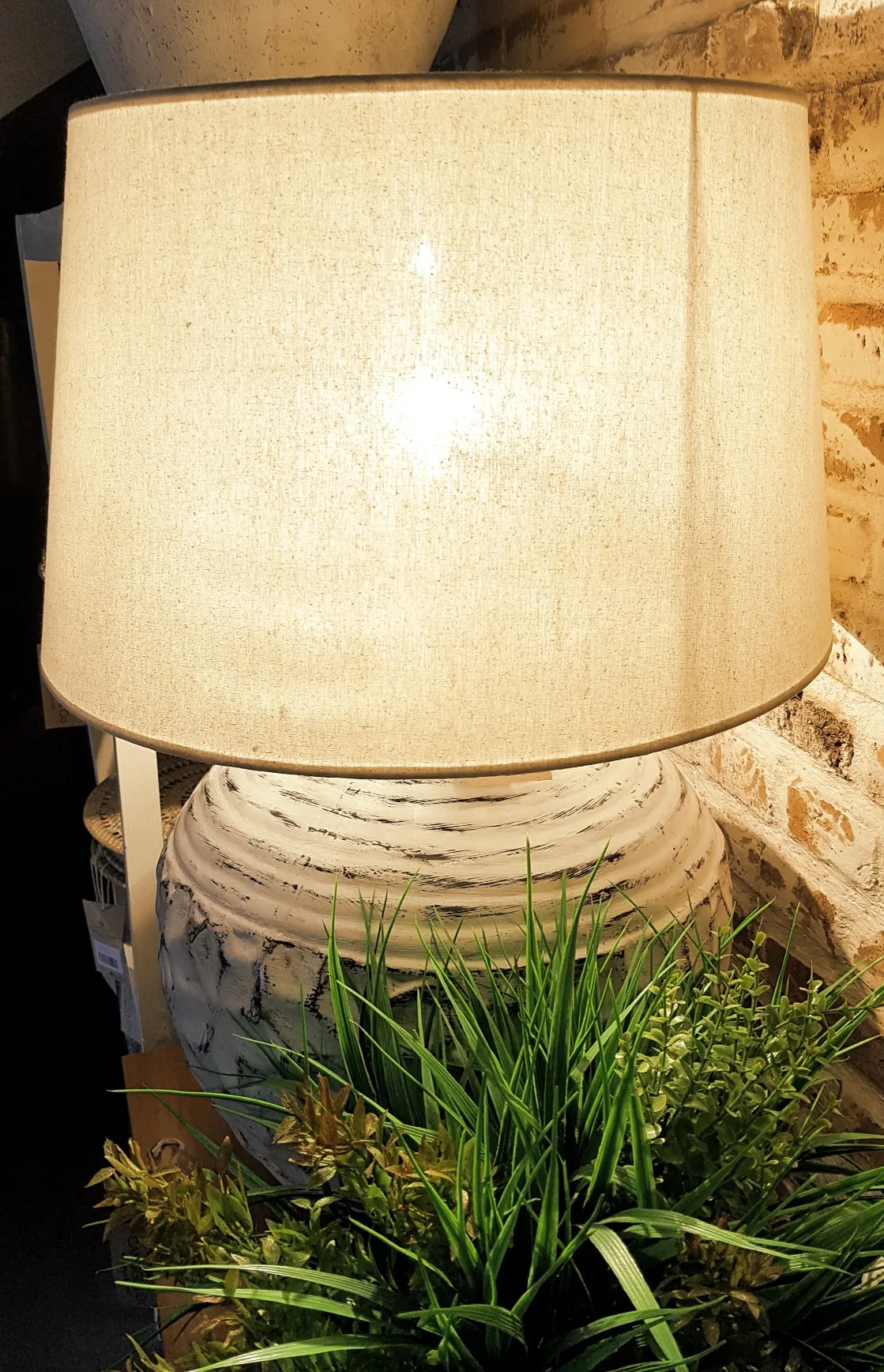 Large Whitewash Frangipani Pottery Table Lamp