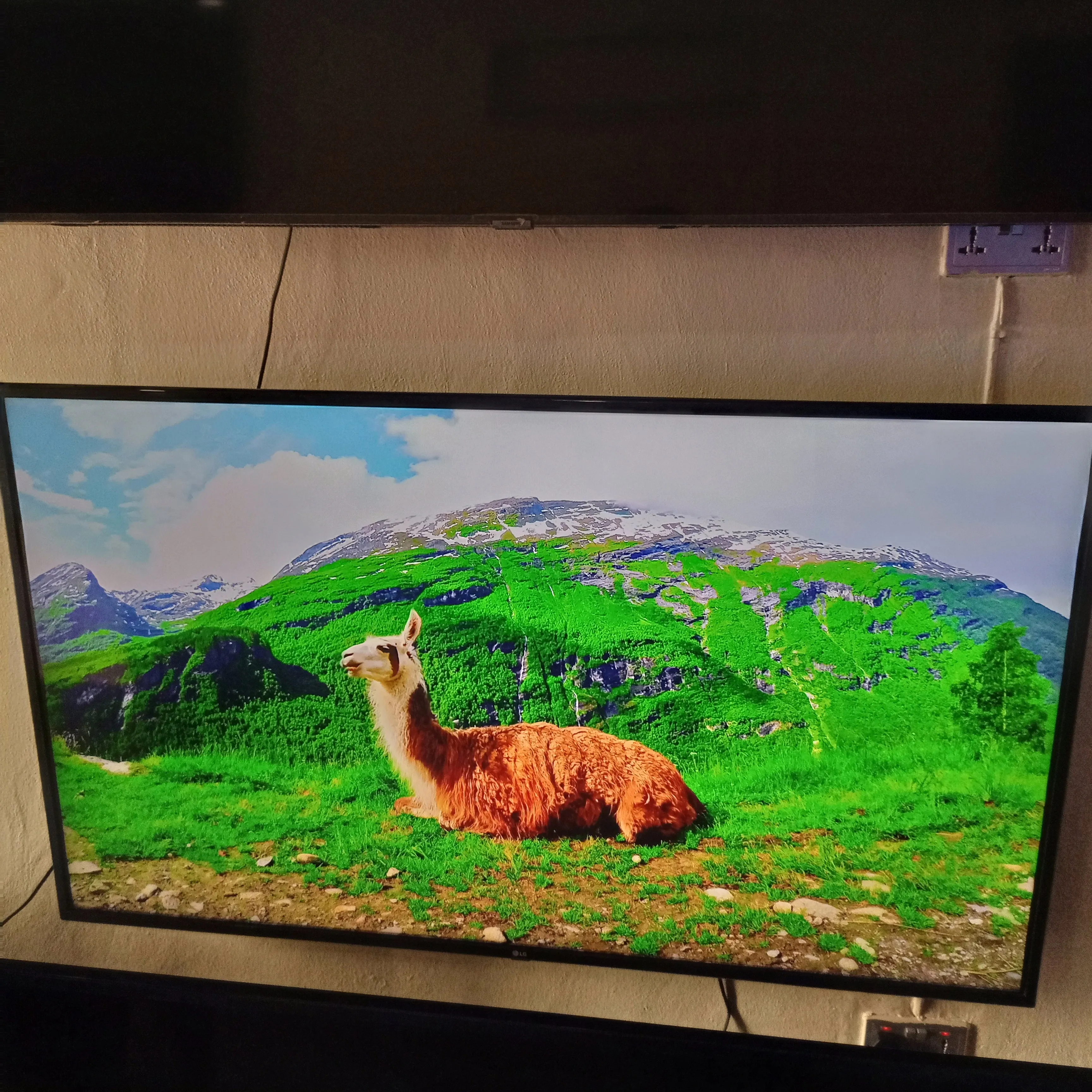 LG 60 Inch 60UJ630V webOS 4K UHD HDR IPS Bluetooth Smart TV - UK Used