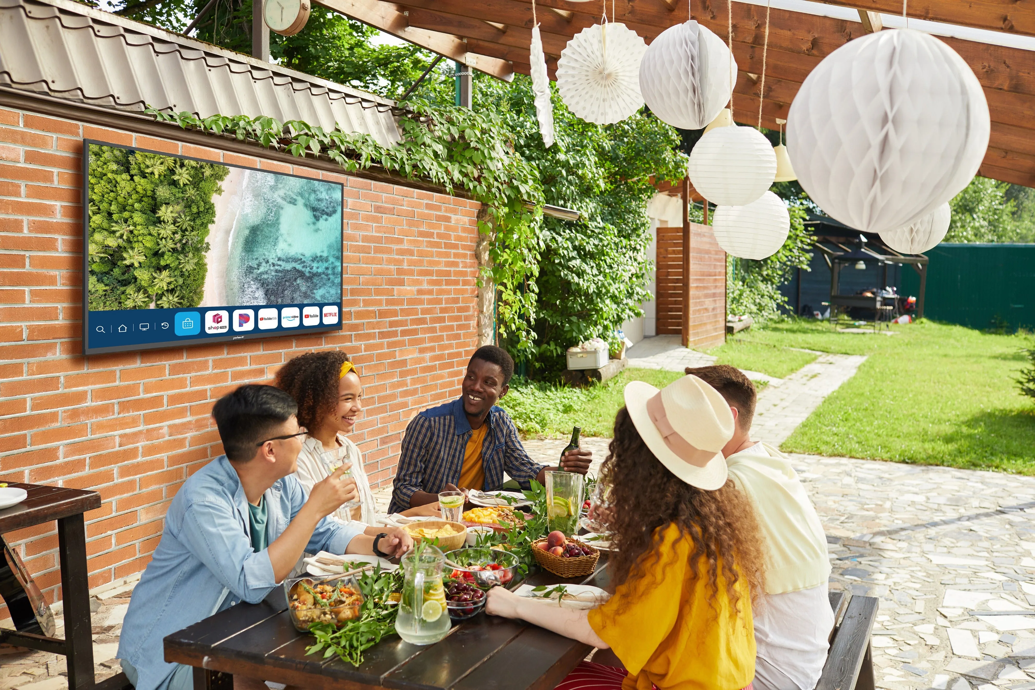 Neptune™ Partial Sun Outdoor Smart TVs