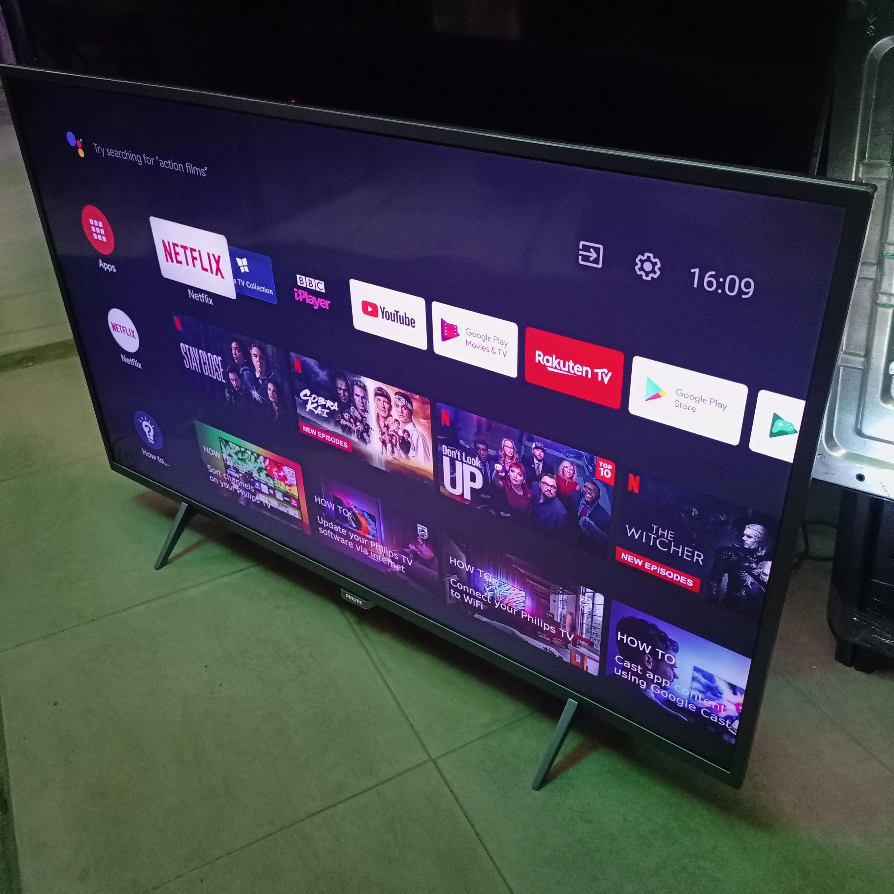 Philips 43 Inch 43PUS6401/12 6000 Series 4K UHD Ultra HDR LED powered by Android TV - UK Used