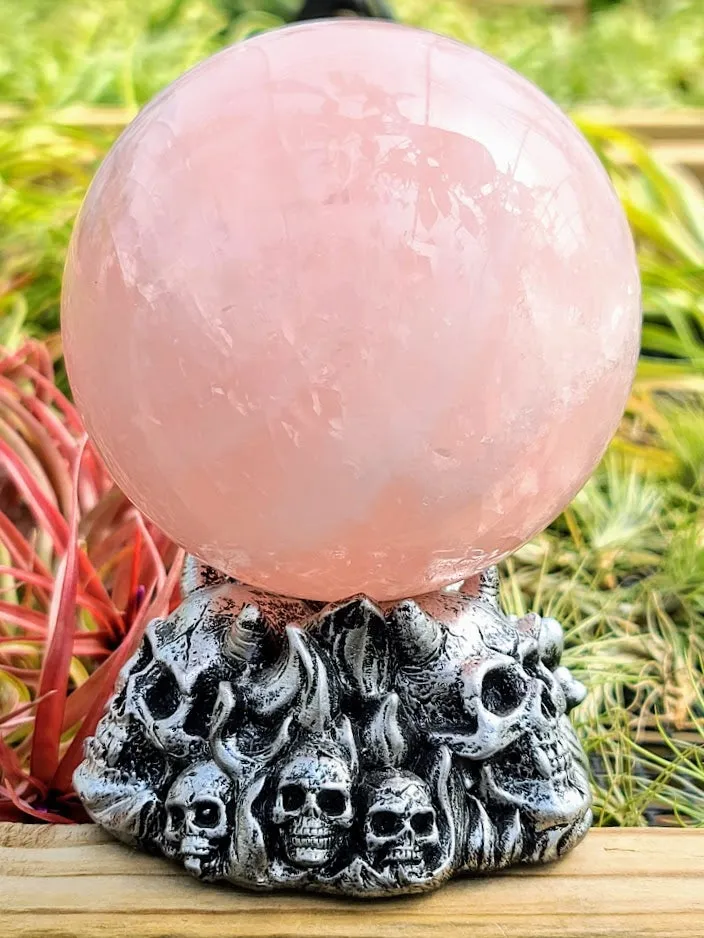 Silver Skull Crystal Stand