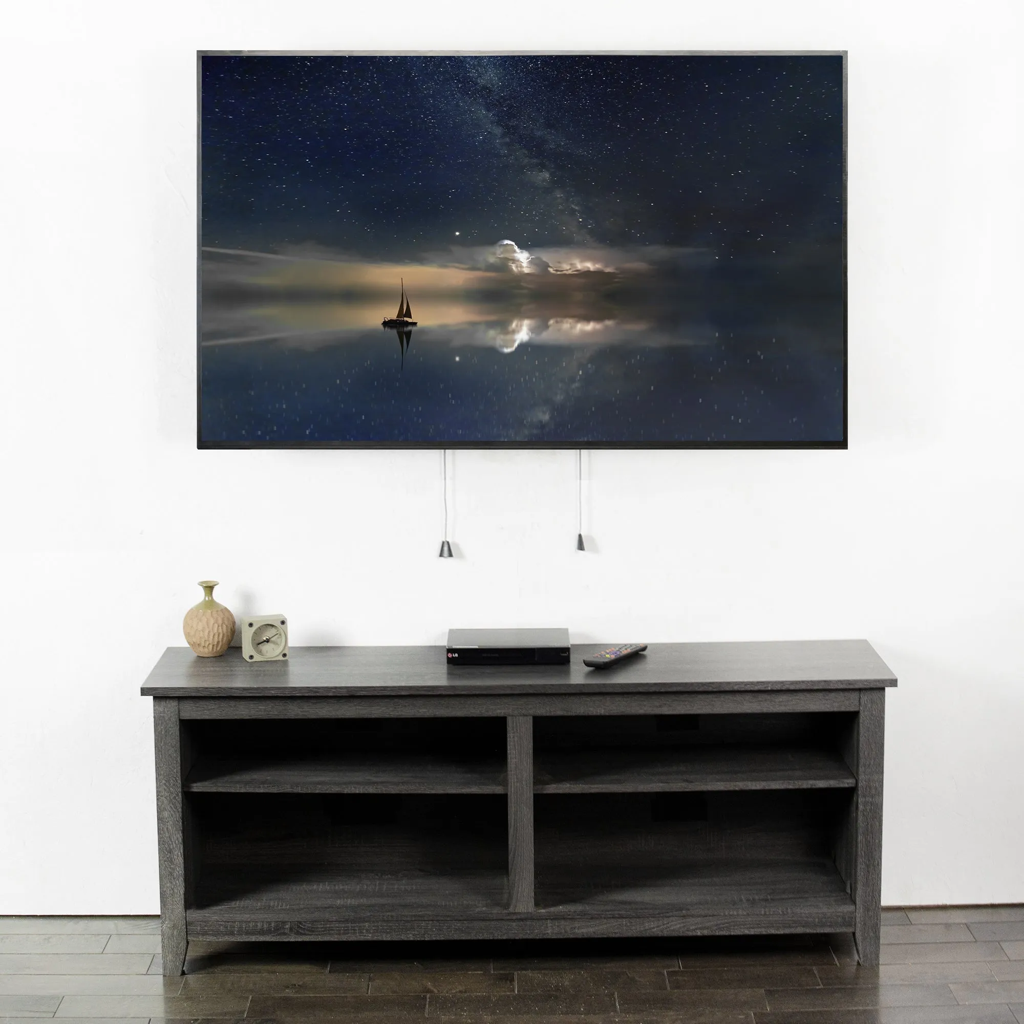 Ultra Heavy Duty Wall Mount for 43" to 90" TVs