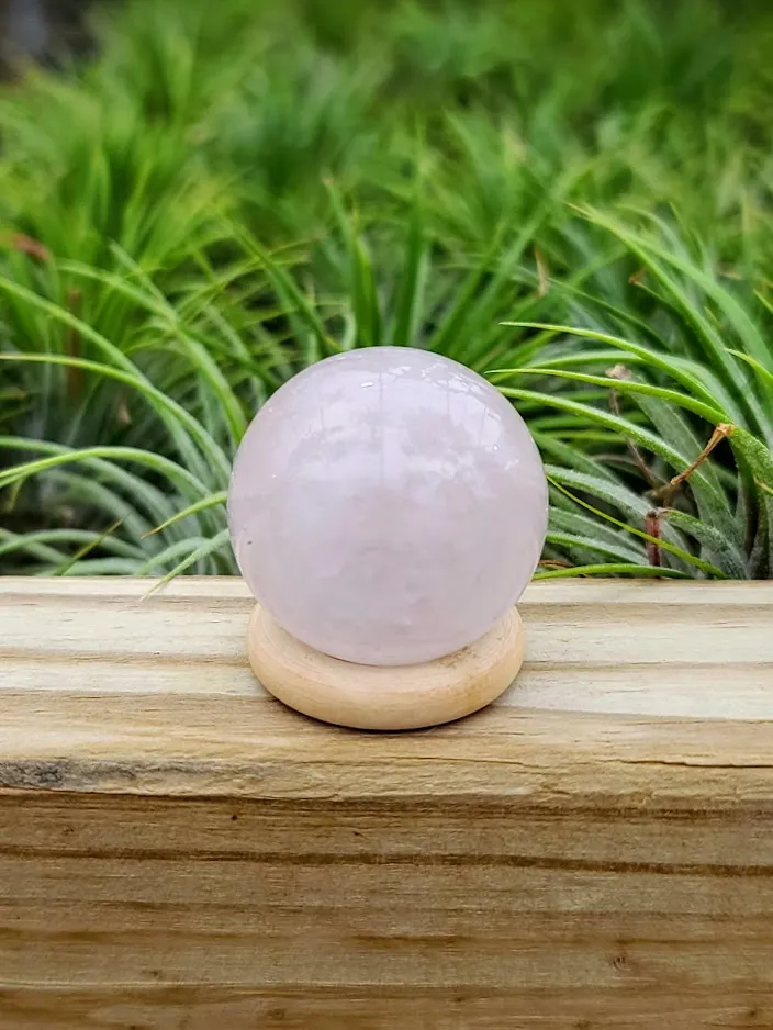 Wooden Ring Crystal Stand