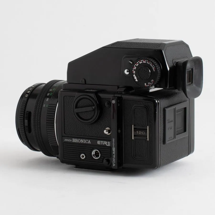 Zenza Bronica ETRSi with 75mm f/2.8 lens No. 7500744